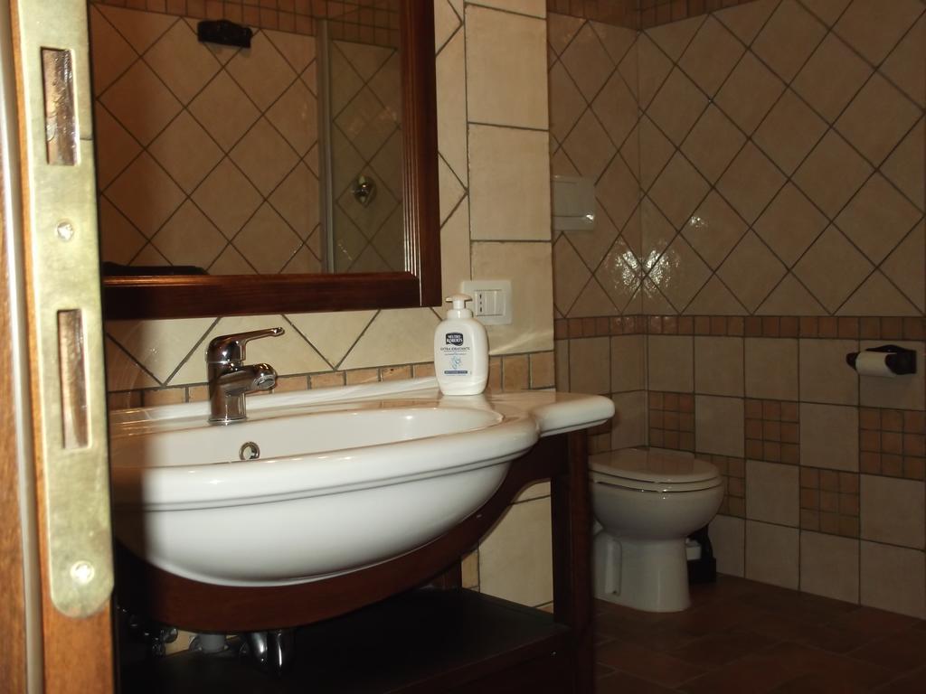 Il Laghetto Agriturismo Villa Manciano Rum bild